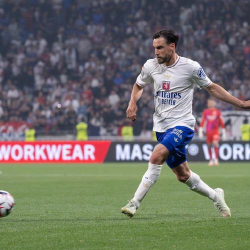 也绝不让你 也绝不让你